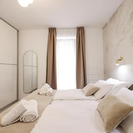 Apartment De Clave Luxury *