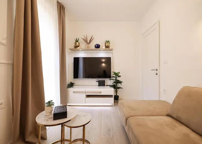 De Clave Luxury * Ζαντάρ