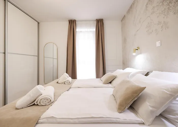 De Clave Luxury Lejlighed